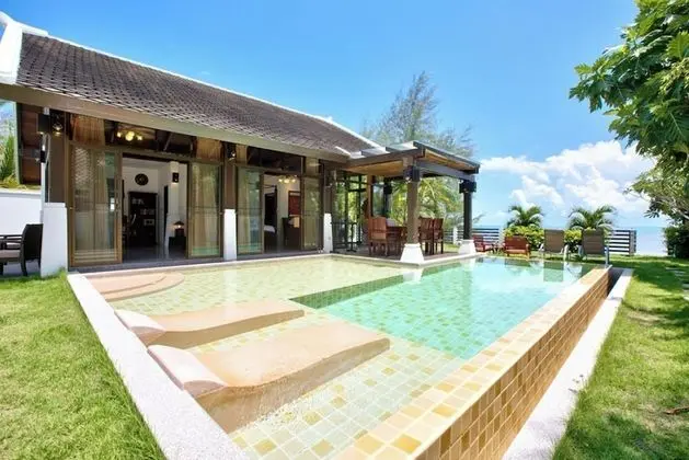 4-Bedroom Villa