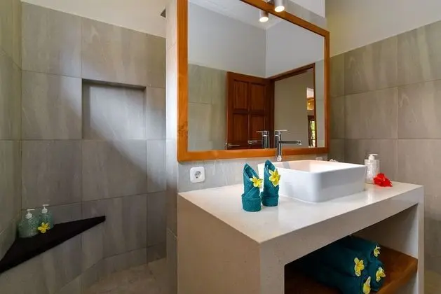 Exclusive Villa, 2 Yatak Odası, Kişiye Özel Havuzlu, Plaj Manzaralı