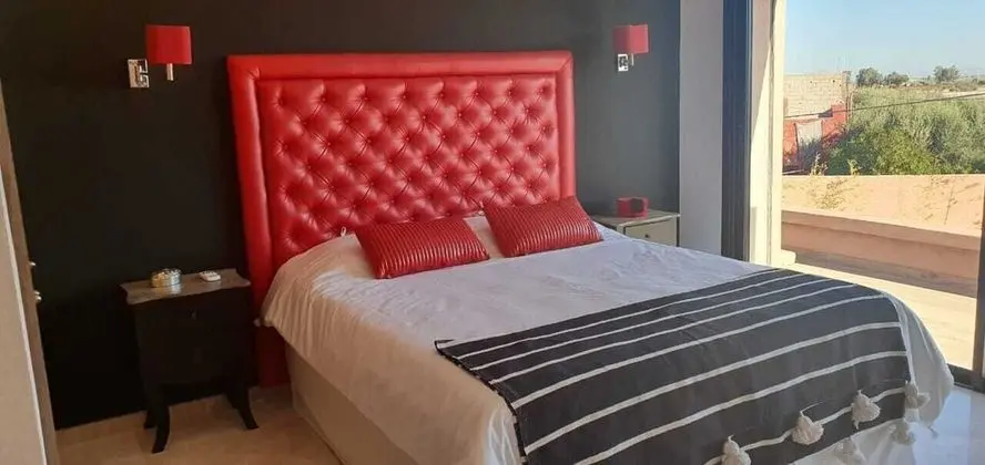 Tek Büyük Yataklı Oda (Dubai)