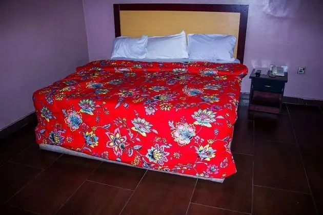 Standard Oda, 1 Çift Kişilik Yatak