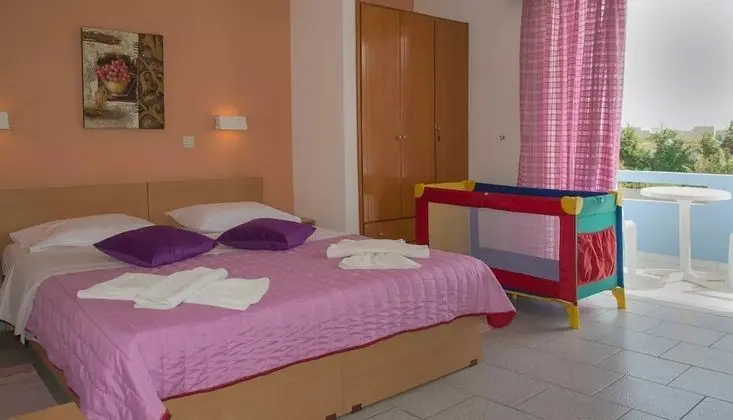 Standard Üç Kişilik Oda