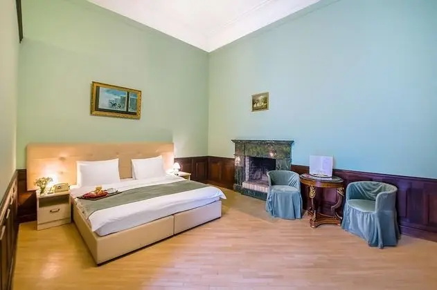 Deluxe Tek Büyük veya İki Ayrı Yataklı Oda