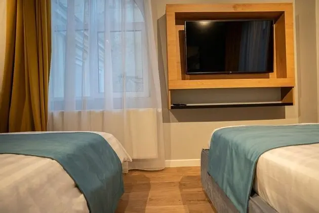 Basic İki Ayrı Yataklı Oda