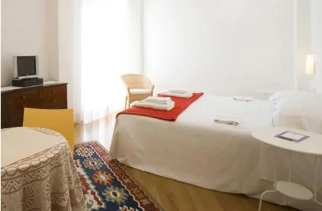 Comfort Tek Büyük Yataklı Oda, Kısmi Deniz Manzaralı