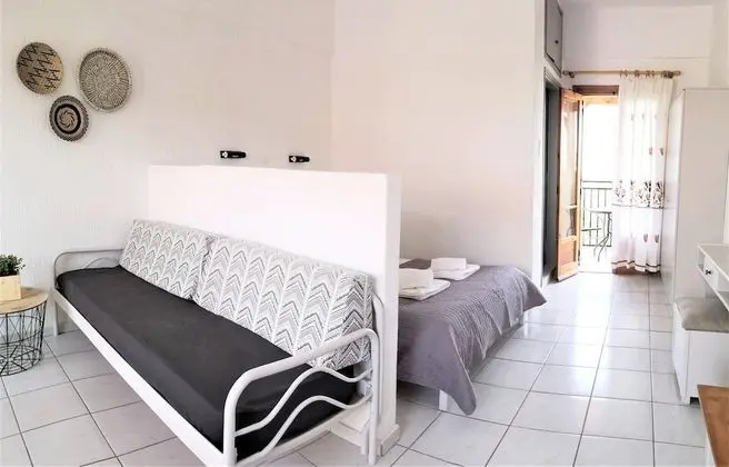 Stüdyo, Bahçe Manzaralı