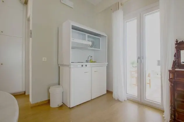 Üç Kişilik Oda