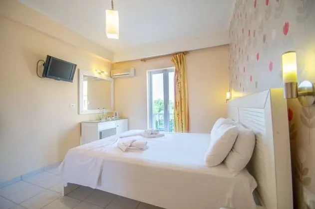 Standard Üç Kişilik Oda, Balkon