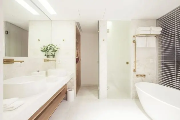 Ocean Emiliano Suite