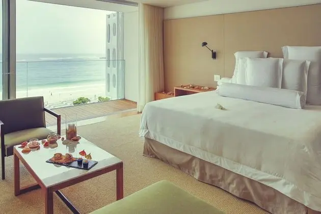 Ocean Junior Suite King Size Bed