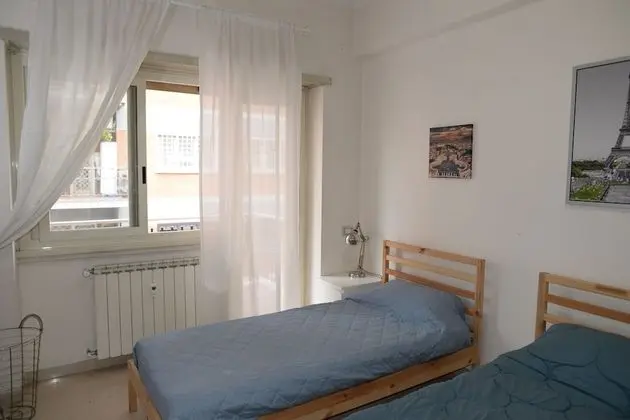 Oda, 3 Yatak Odası, Engellilere Uygun, Balkon