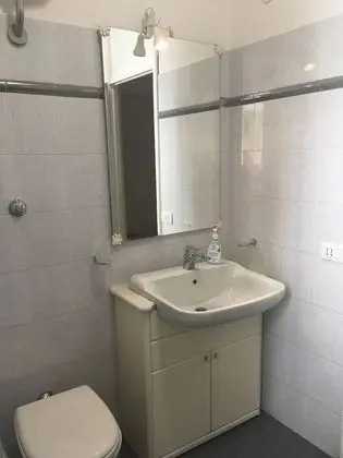 Executive Üç Kişilik Oda, Ortak Banyo
