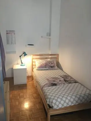 Tek Kişilik Oda, Ortak Banyo