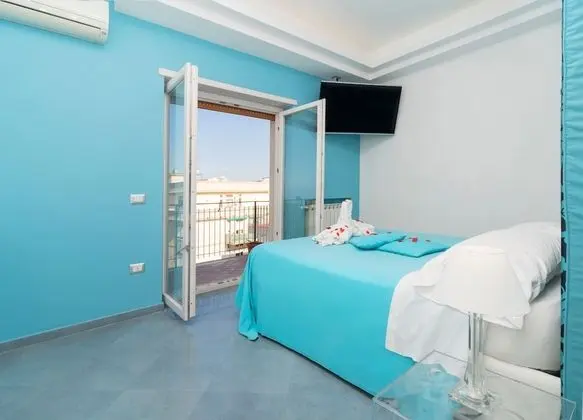 Comfort Tek Büyük Yataklı Oda