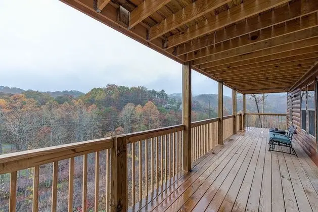 Kulübe (Emily's Hideaway)