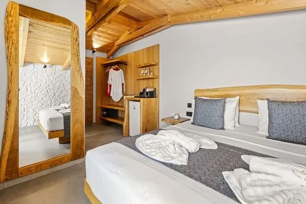 Garden View Loft Room