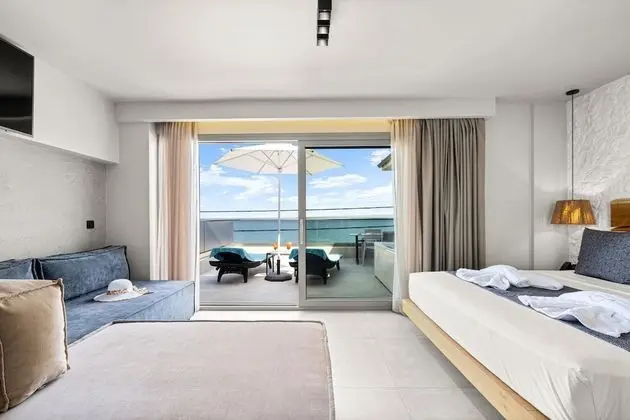 Sea View Junior Suite with Jacuzzi