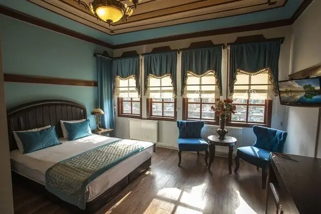 Deluxe Tek Büyük Yataklı Oda