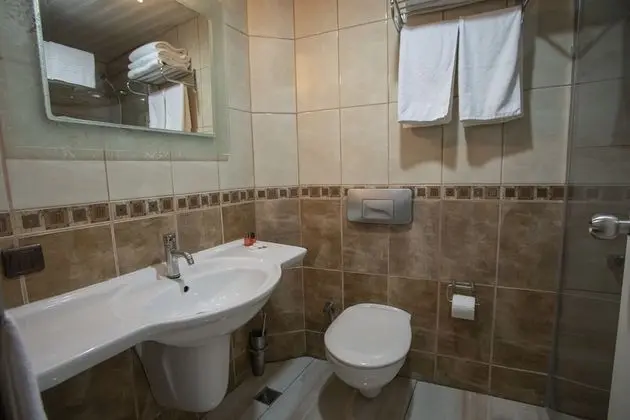 Standard Tek Büyük veya İki Ayrı Yataklı Oda