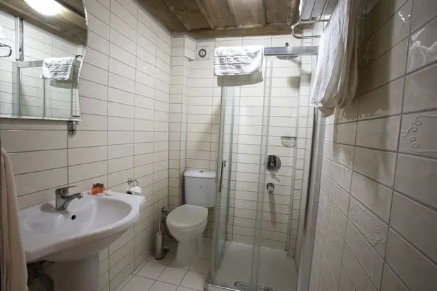 Standard Tek Büyük veya İki Ayrı Yataklı Oda, Nehir Manzaralı