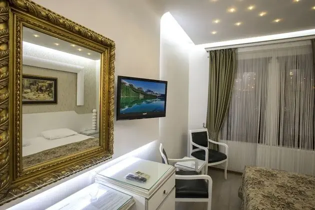 Standard Tek Büyük veya İki Ayrı Yataklı Oda, Nehir Manzaralı