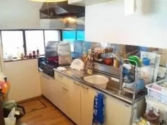 Ortak Ranzalı Oda, Sadece kadınlar için
