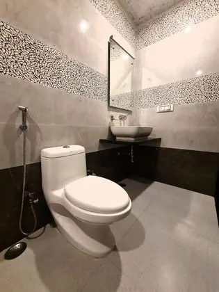 Deluxe Tek Büyük Yataklı Oda, 1 Büyük (Queen) Boy Yatak, Bahçe Manzaralı