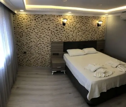 Tek Büyük Yataklı Oda