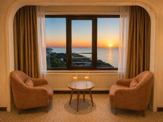 Deluxe Twin Deniz Manzaralı