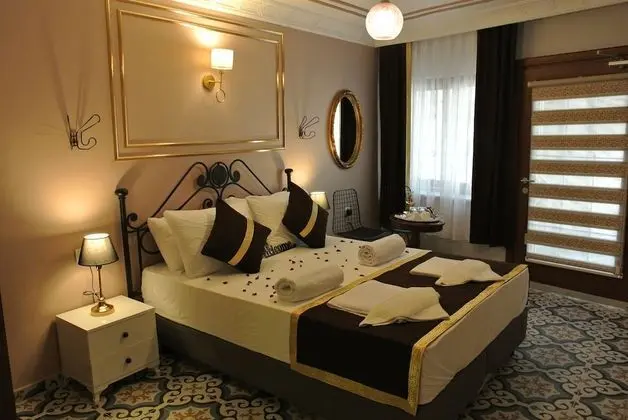Economy Double Room, 1 Double Bed, Private Bathroom, Basement Floor (Age 18-40)
