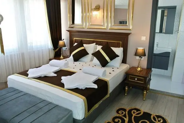 Executive Double Room, Balcony, City View (2 People, Age 18-40)