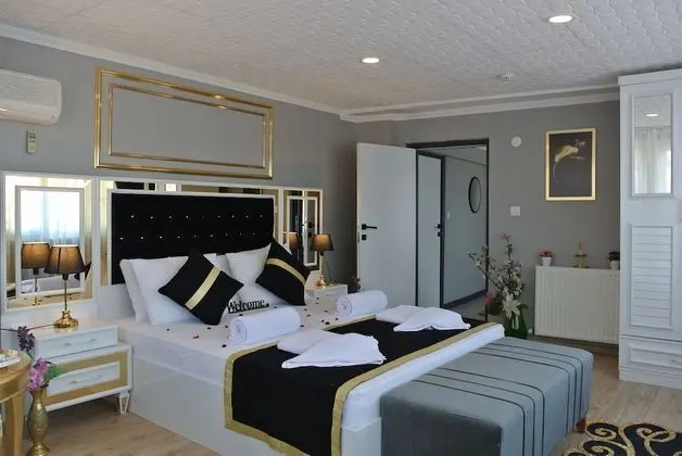 Junior Suite, Multiple Beds, Kitchenette, City View