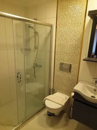 Economy Tek Büyük Yataklı Oda, Özel Banyo, Zemin Kat