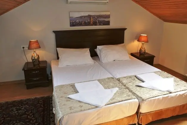 Economy Penthouse, 2 Twin Beds, Mezzanine