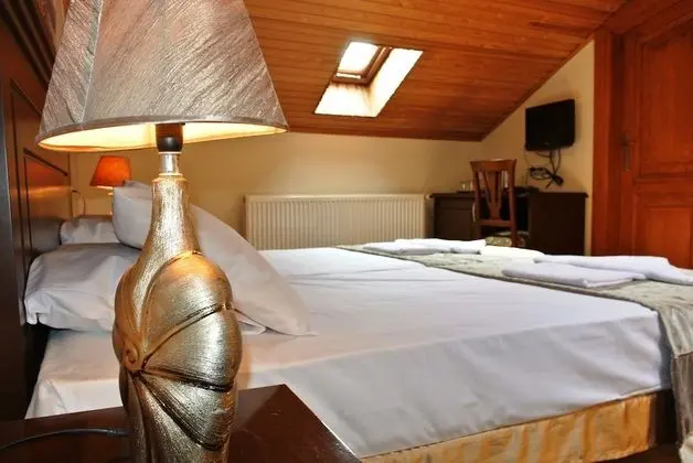 Economy Penthouse, 2 Twin Beds, Mezzanine