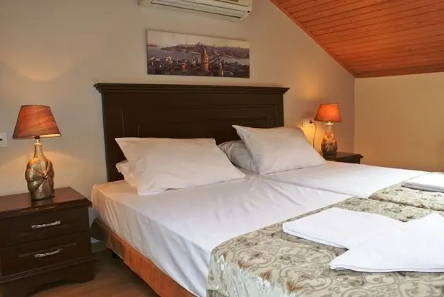 Economy Penthouse, 2 Twin Beds, Mezzanine