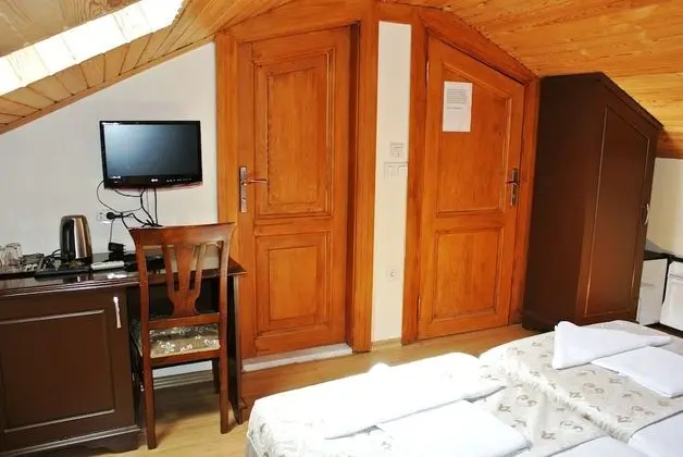 Economy Penthouse, 2 Twin Beds, Mezzanine
