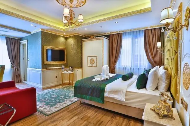 Deluxe Triple Room