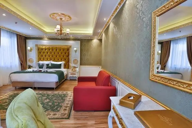 Deluxe Triple Room