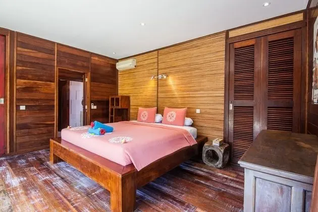 Basic Villa, Birden Çok Yatak