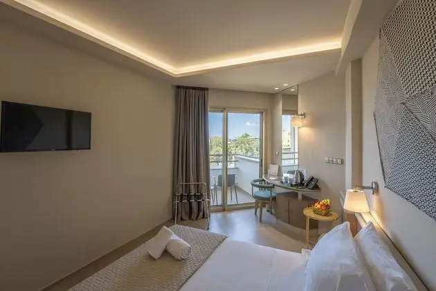 Family Oda, Bağlantılı Odalar, Kısmi Deniz Manzaralı