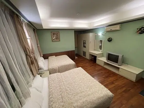 Standard Dört Kişilik Oda