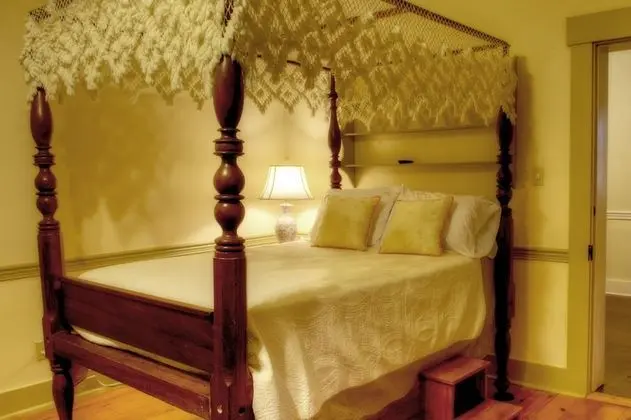 Oda, Özel Banyo (Becca's Bungalow (Springfield))
