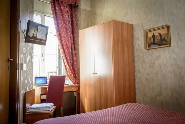 Tek Büyük veya İki Ayrı Yataklı Oda