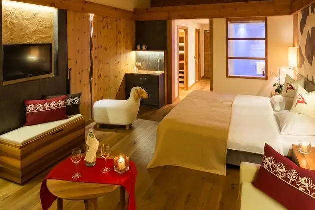 Junior Double or Twin Room, Balcony