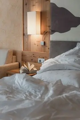 Junior Tek Büyük veya İki Ayrı Yataklı Oda, Balkon, Vadi Manzaralı