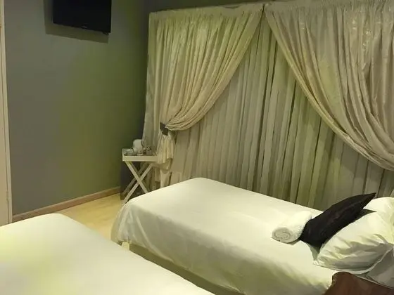 Tek Büyük veya İki Ayrı Yataklı Oda