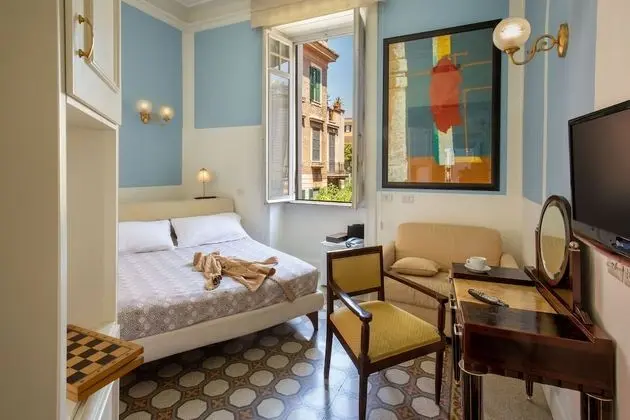 Comfort Tek Büyük Yataklı Oda