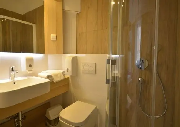 Classic Tek Büyük Yataklı Oda, Özel Banyo