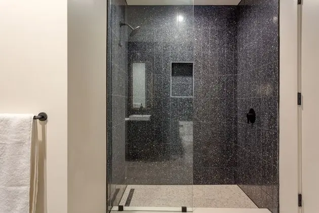Ev (2 Bedrooms)