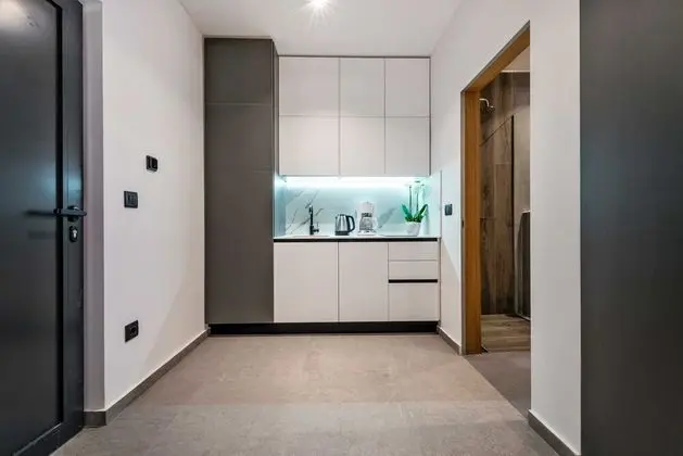 Villa (Five Bedroom villa with Pool)